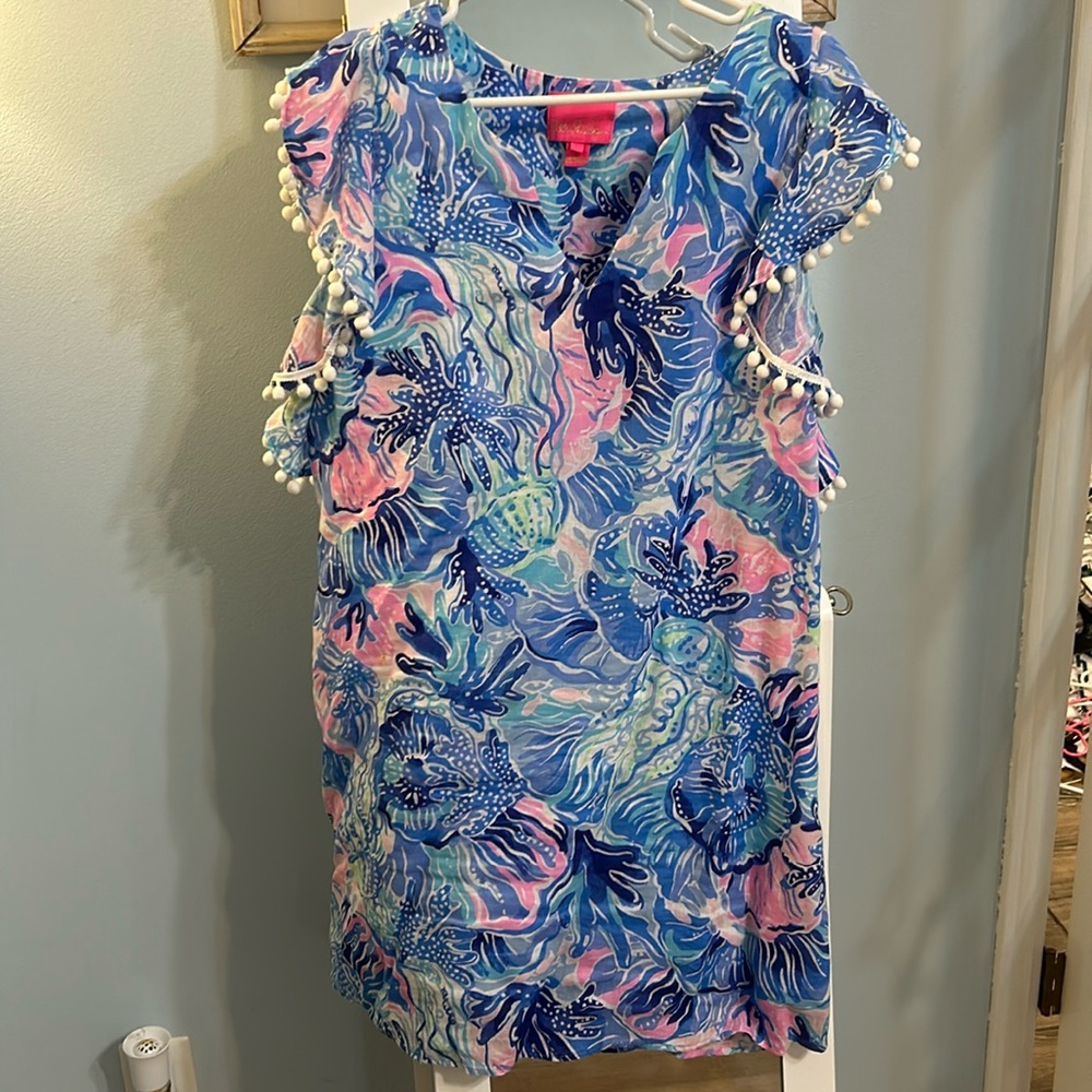 Adorable Lilly Pulitzer Linen Dress with Pom Pom Detail 🐚
